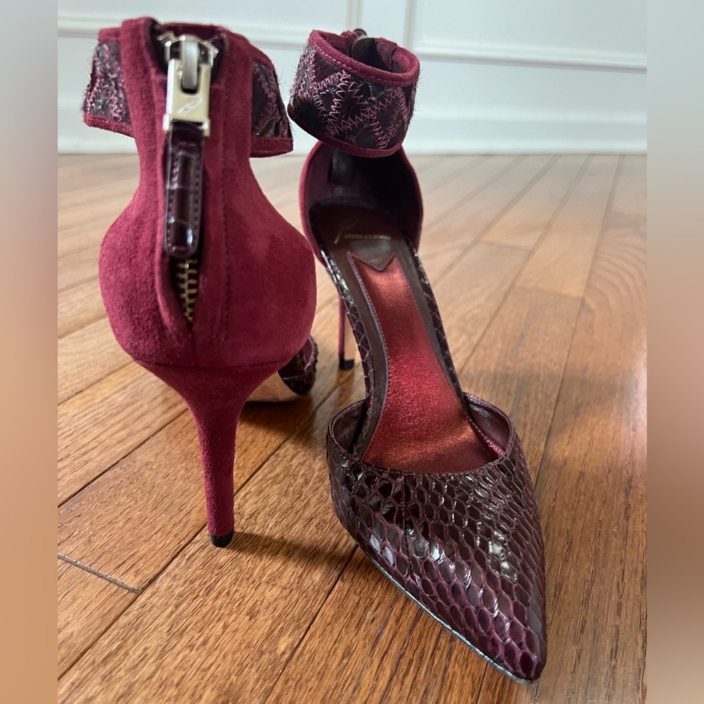 B Brian Atwood Pumps